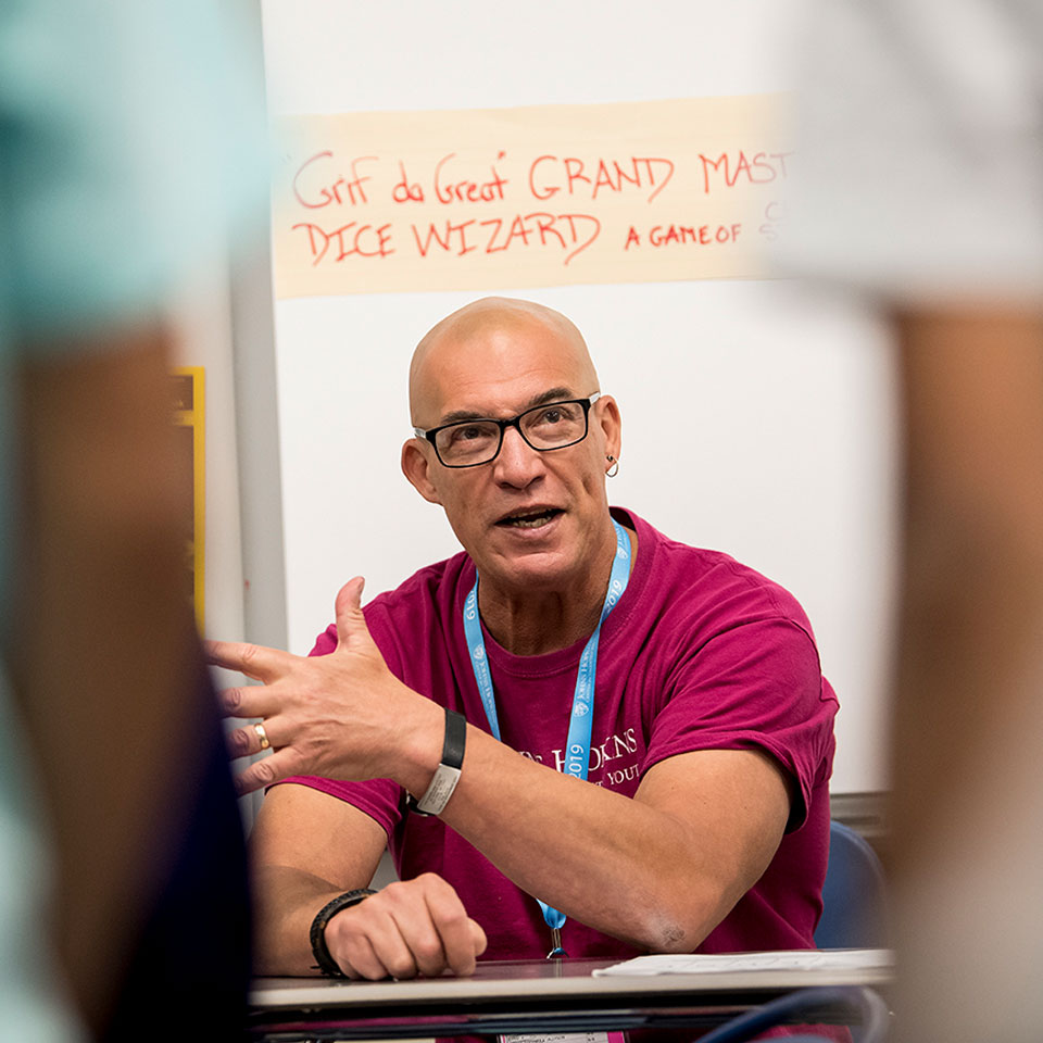 Headshot image of Dan Sievers, a CTY math instructor